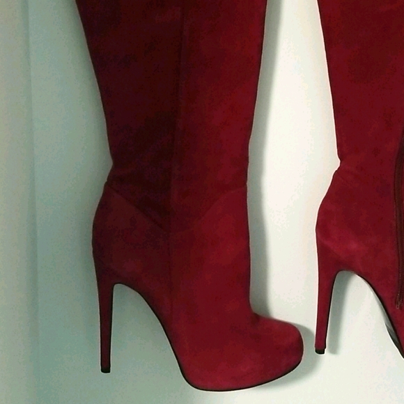 Aldo Raspberry Over-the-Knee boots sz 38.5 - Picture 4 of 9